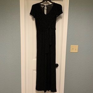 2/$20! Black xs jumpsuit from Maurices. EUC.